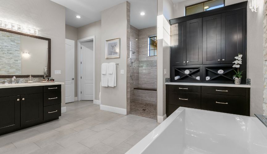 5 Reasons To Hire A General Contractor For Your Bathroom Remodel Las